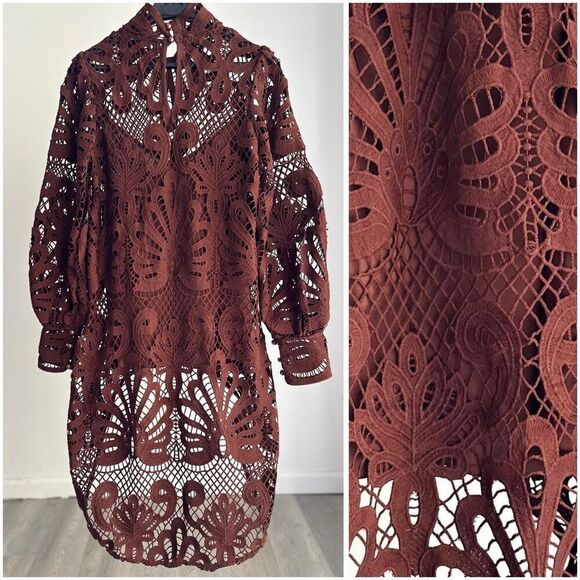 NWOT Boston Proper Mock Neck Lace High Low Blouse With Cami Cappuccino Medium - Picture 2 of 4